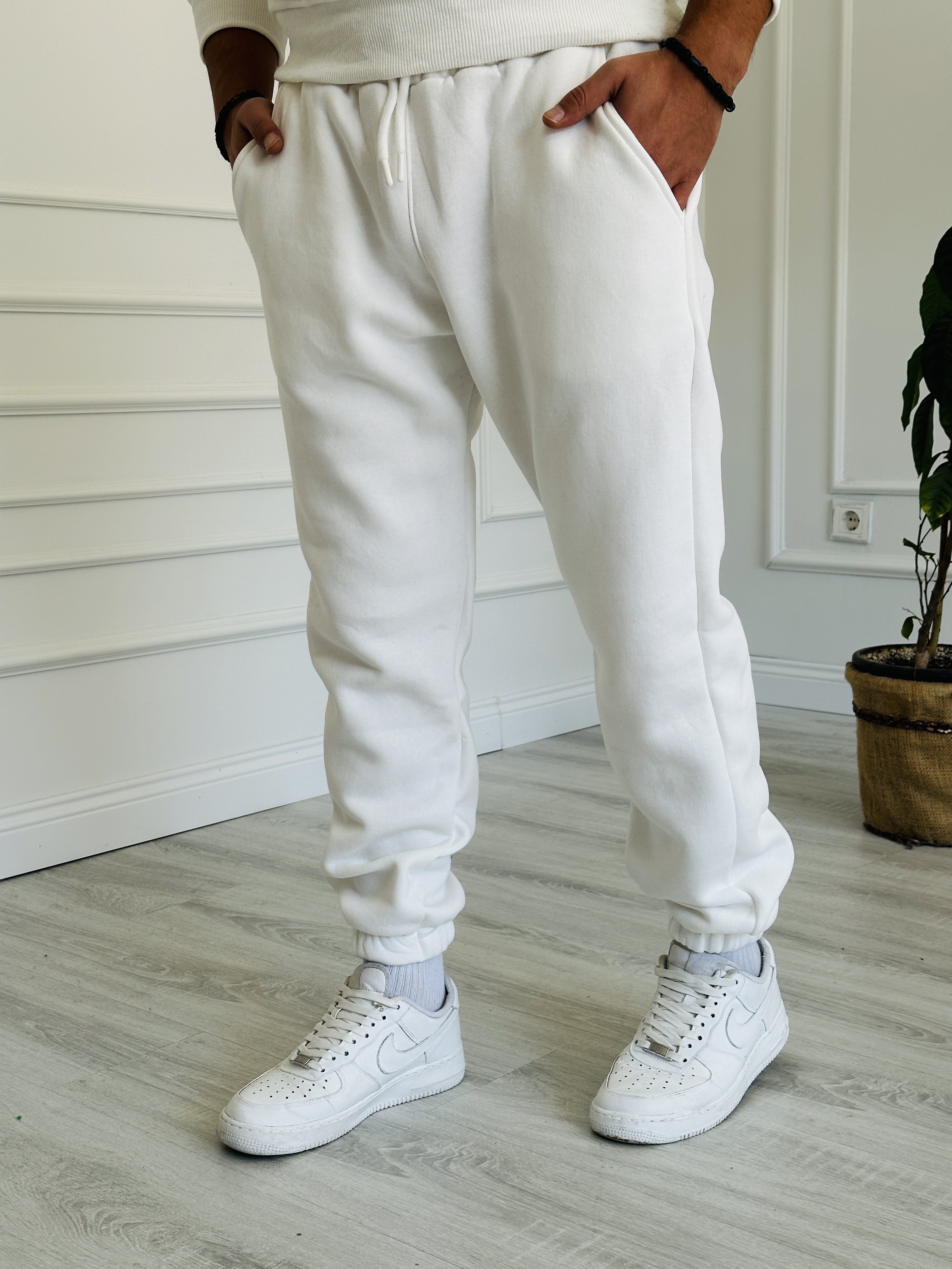 Beyaz Jogger Eşofman Altı