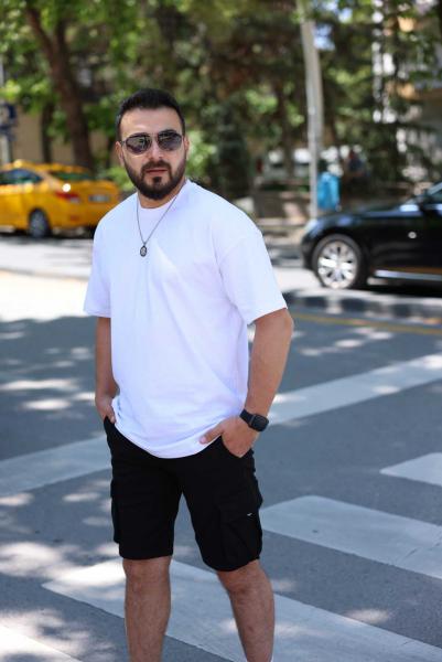 Beyaz Bisiklet Yaka Oversize Tişört