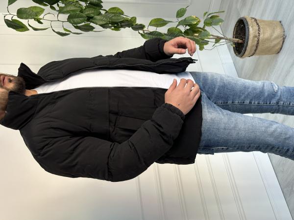 Siyah Şişme Mont